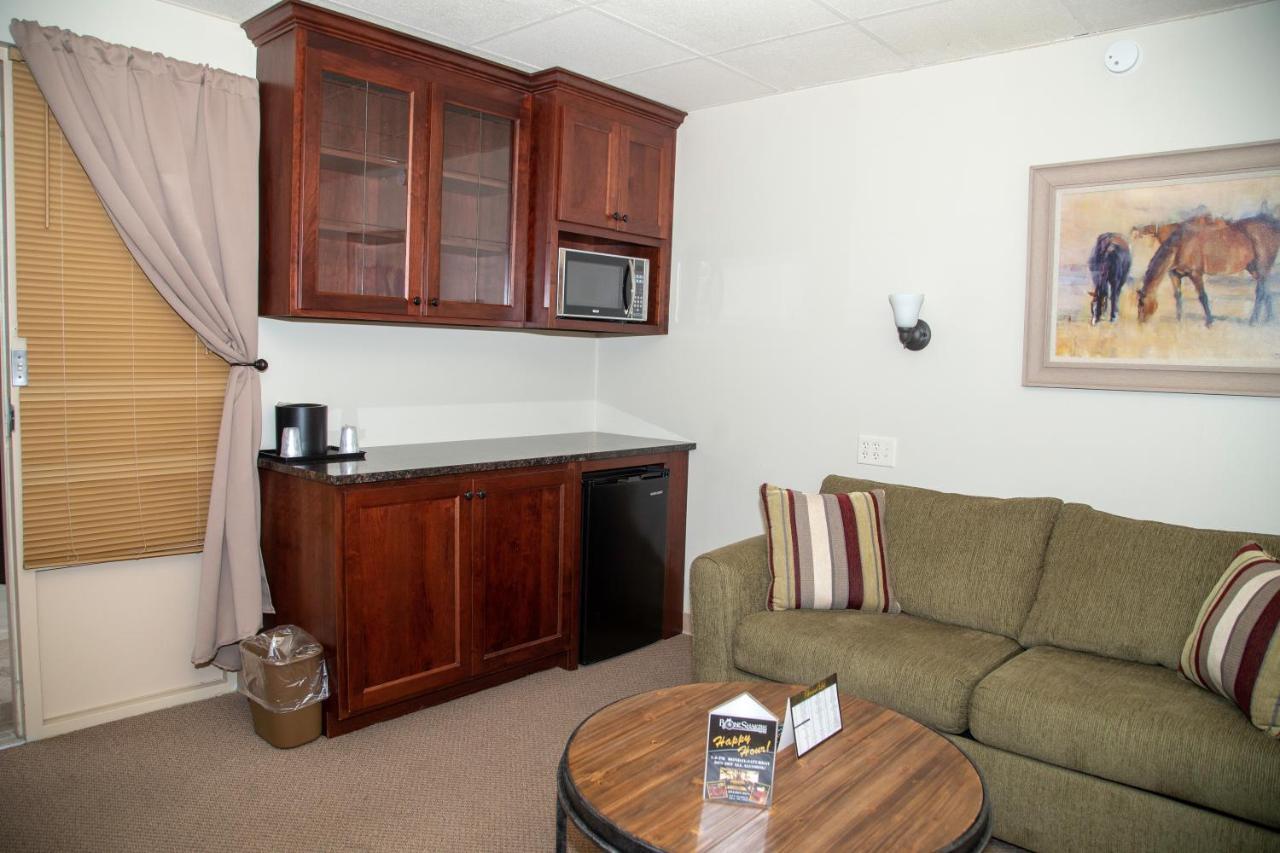 The Stables Inn & Suites Salem Екстер'єр фото