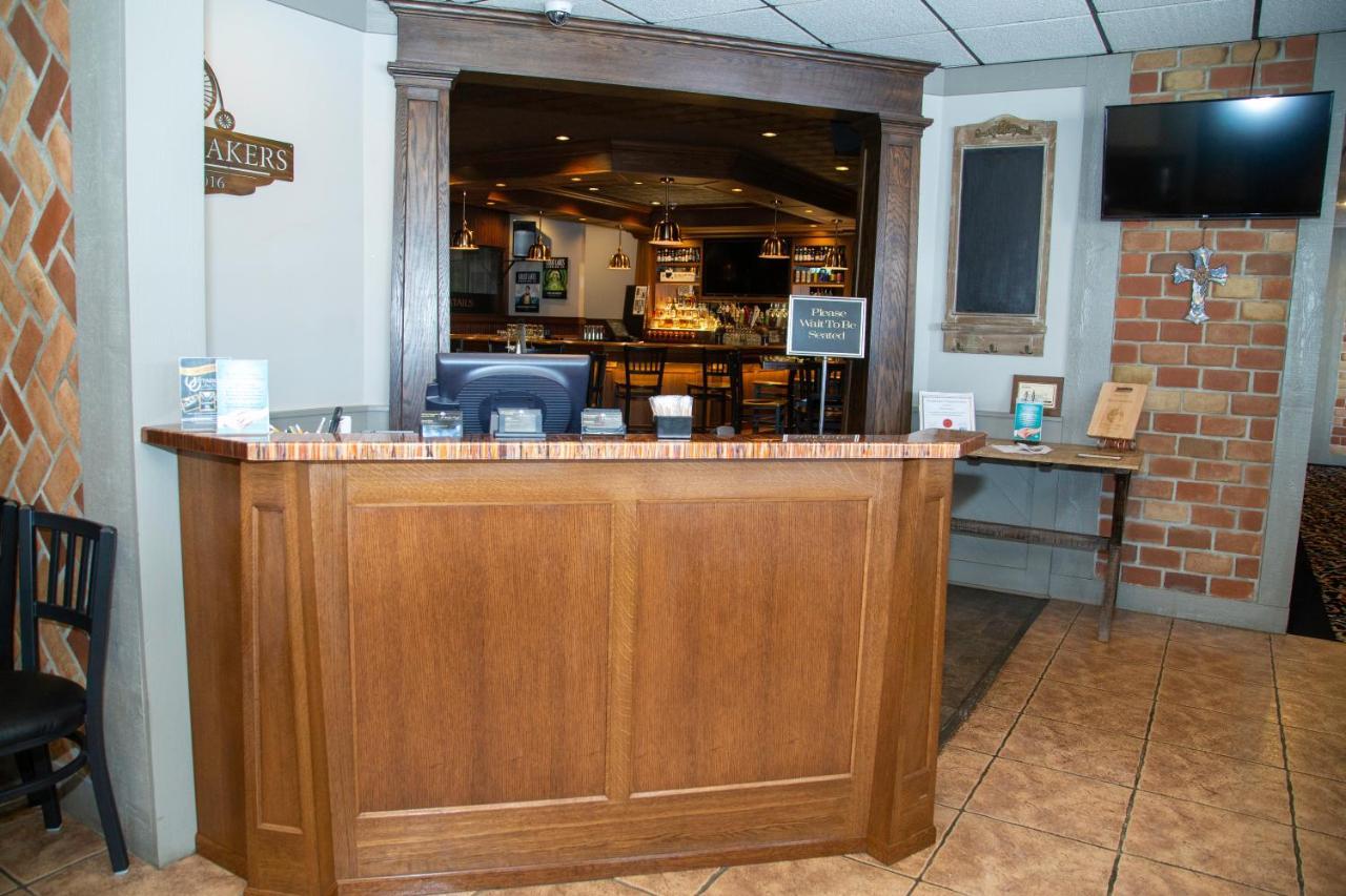 The Stables Inn & Suites Salem Екстер'єр фото